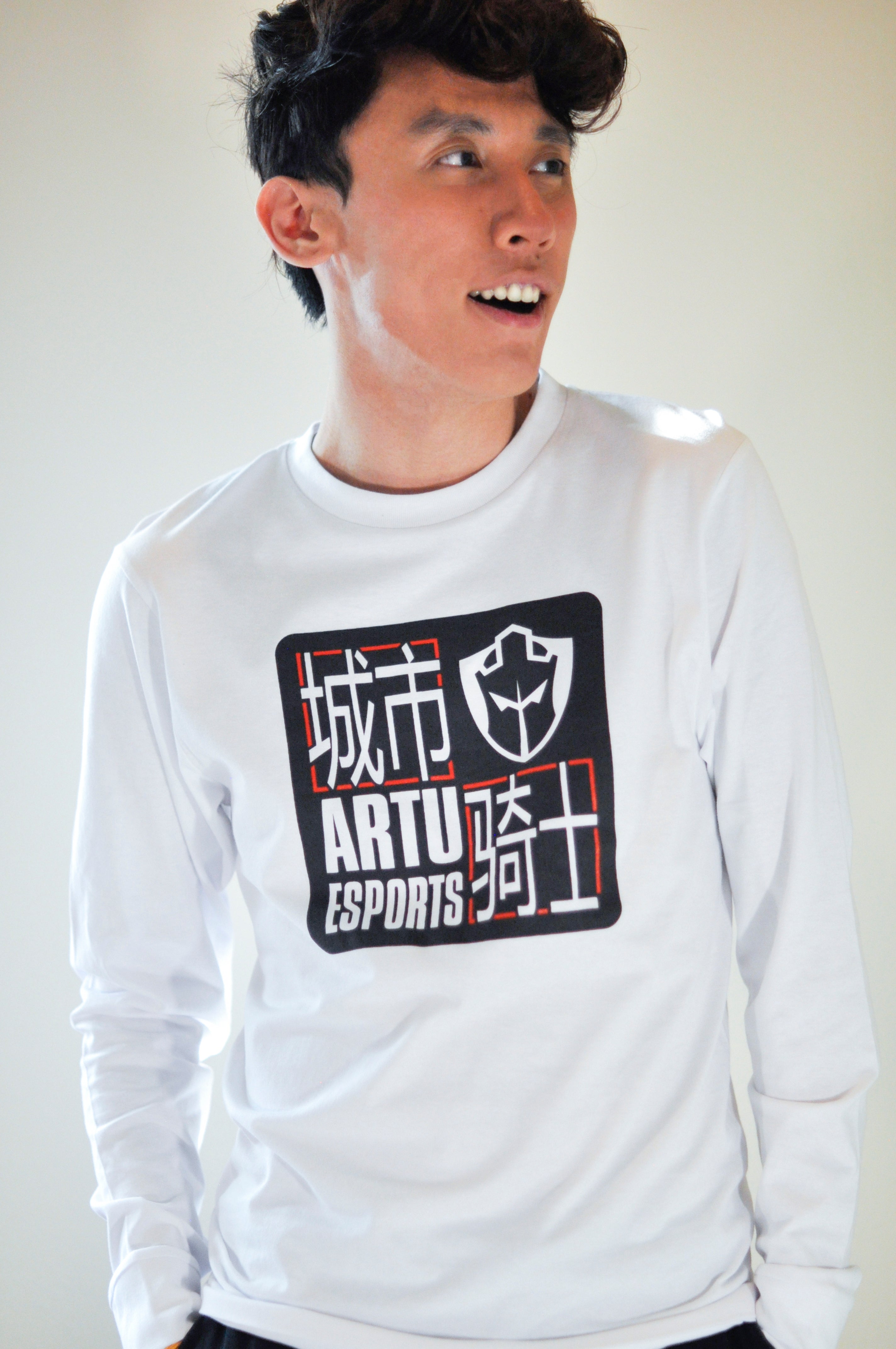 ARTU ESPORTS Long Sleeve T-shirt